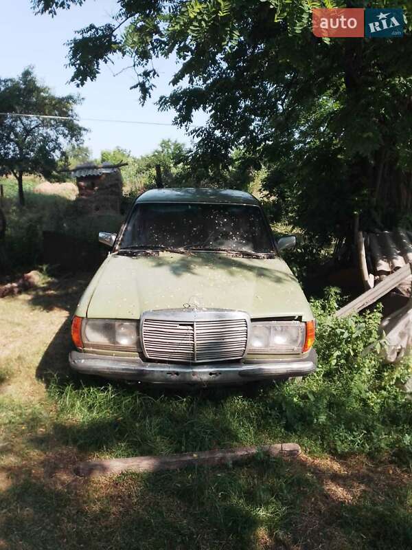1985 mercedes-benz 240 d