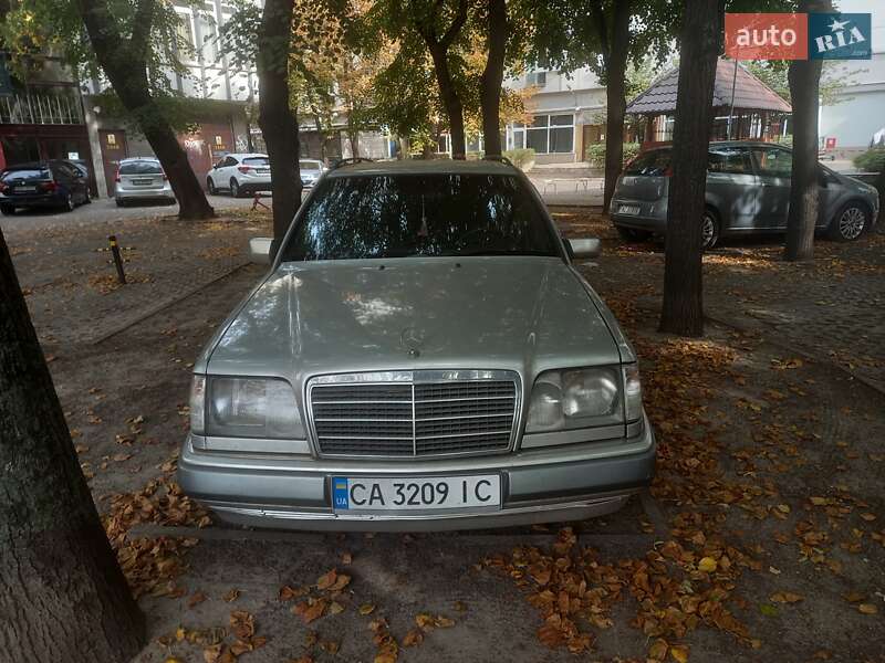 1995 mercedes-benz 300-d
