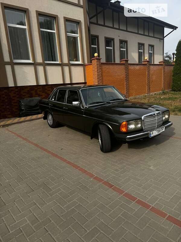 1981 mercedes-benz 300d