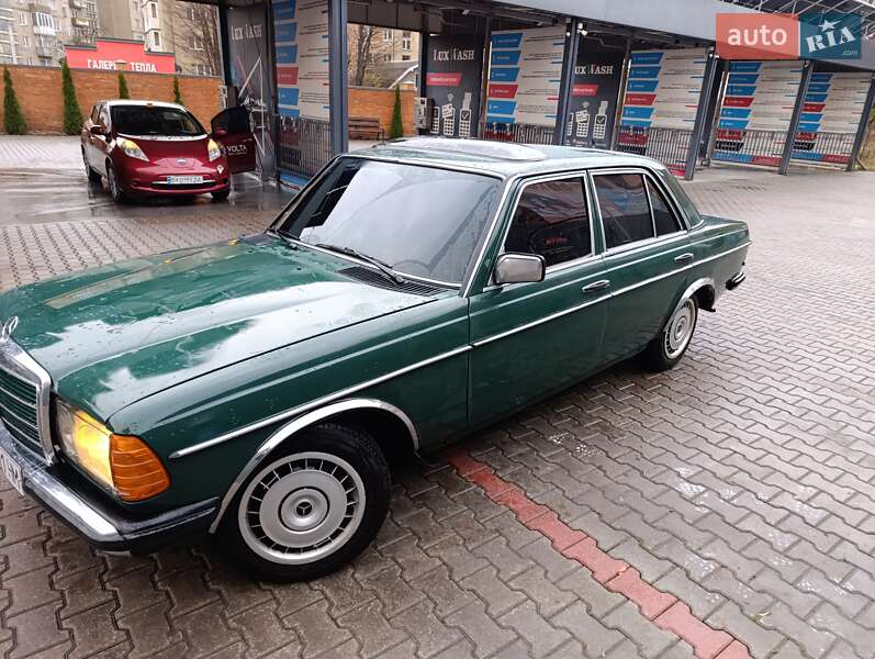 1983 mercedes-benz e-class