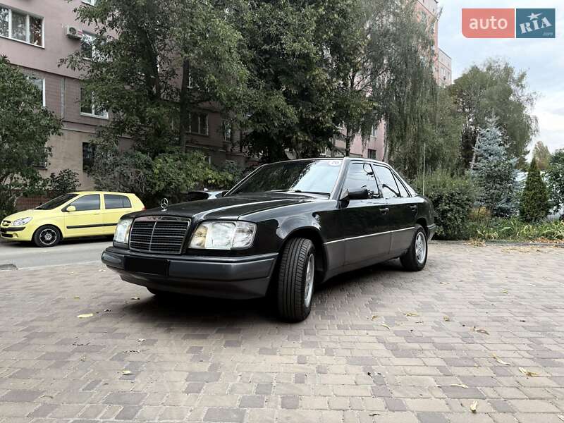 1995 mercedes-benz e 220