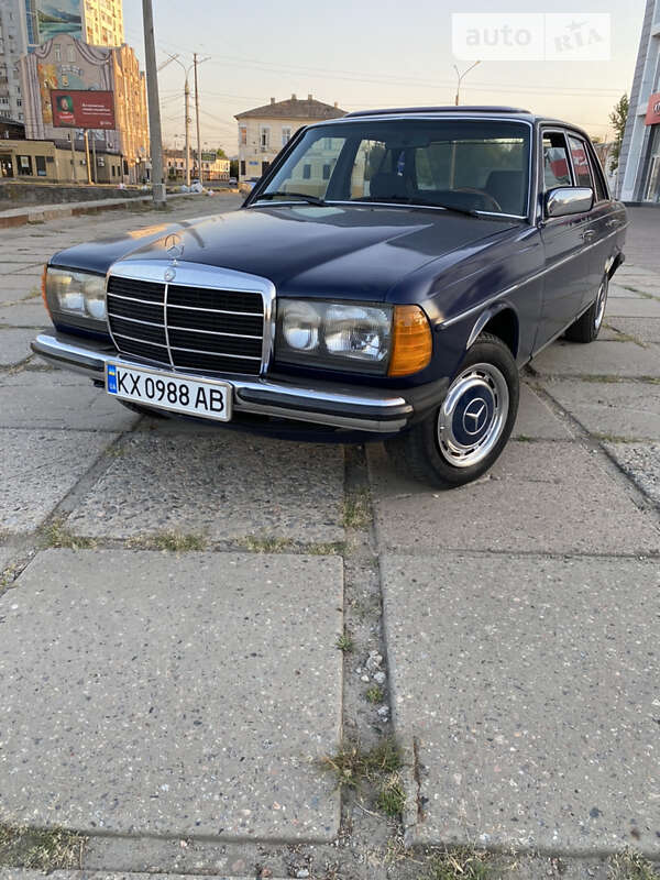 1983 mercedes-benz 230