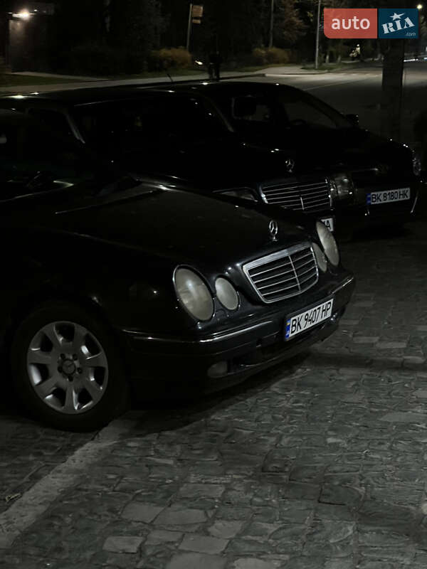2000 mercedes-benz e 320