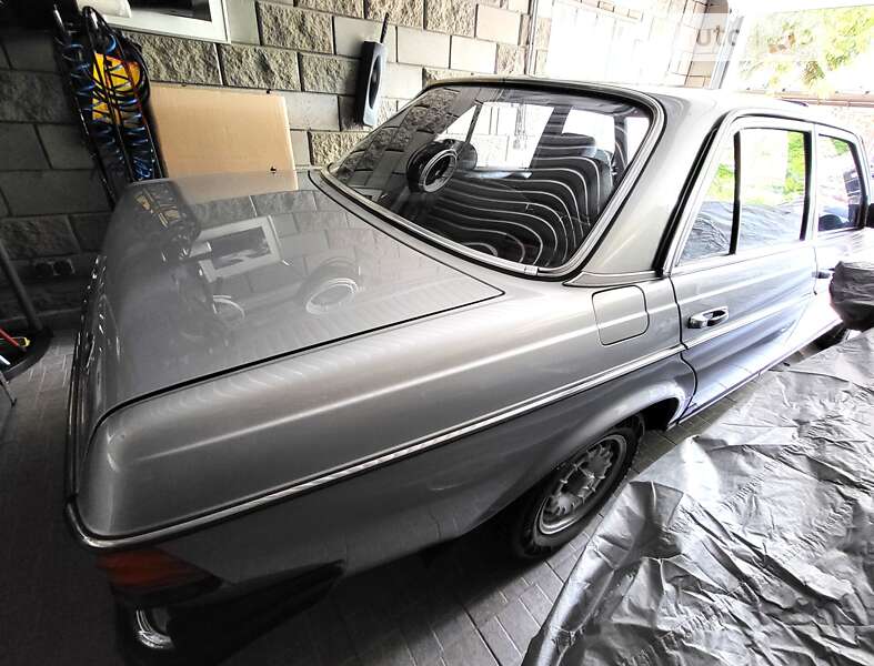 1985 mercedes-benz e 230