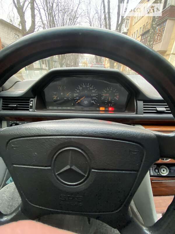 1995 mercedes-benz e 200