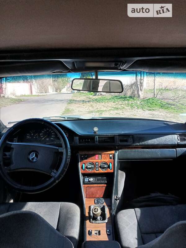 1989 mercedes-benz 200