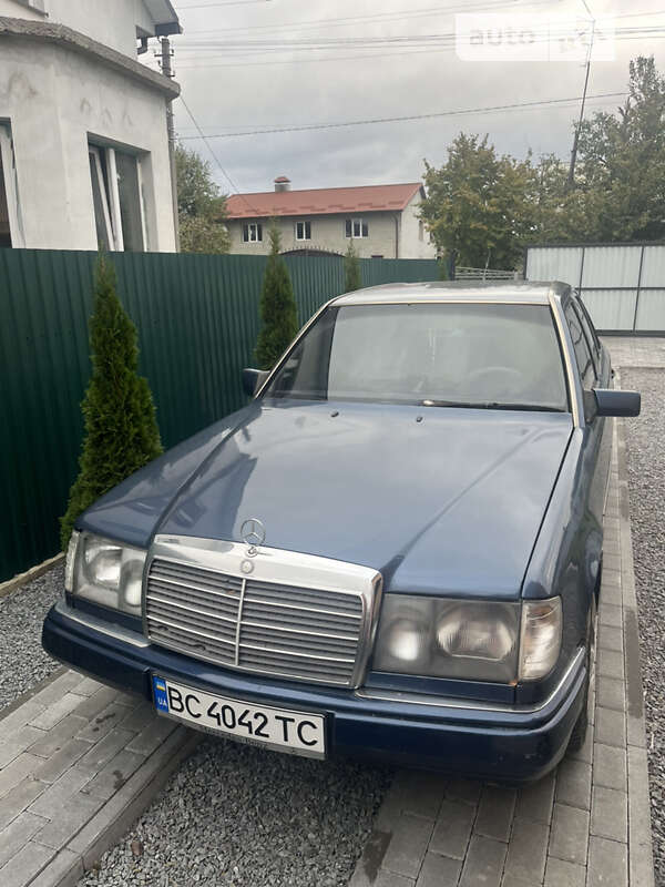1993 mercedes-benz 220