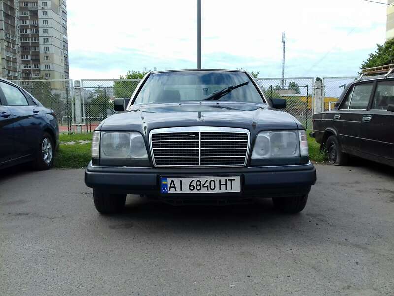 1993 mercedes-benz 220
