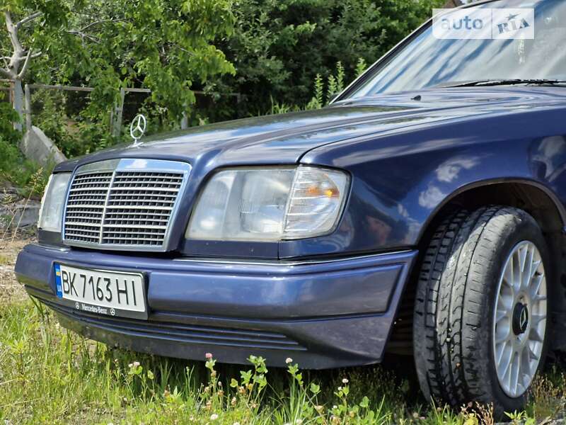 1994 mercedes-benz e-220