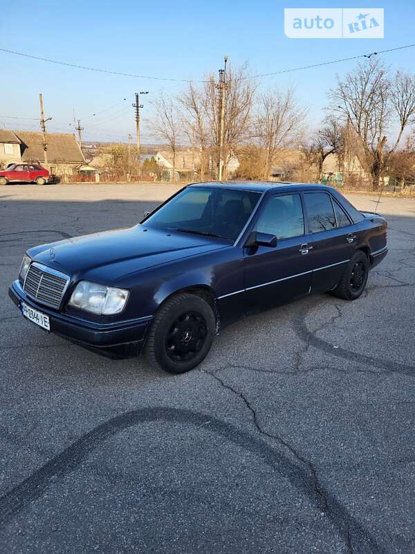 1995 mercedes-benz 220