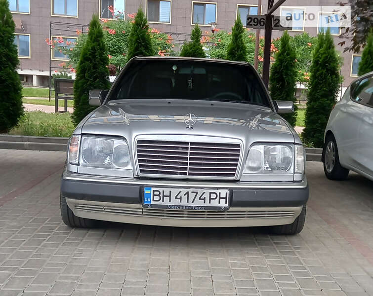 1995 mercedes-benz e 220