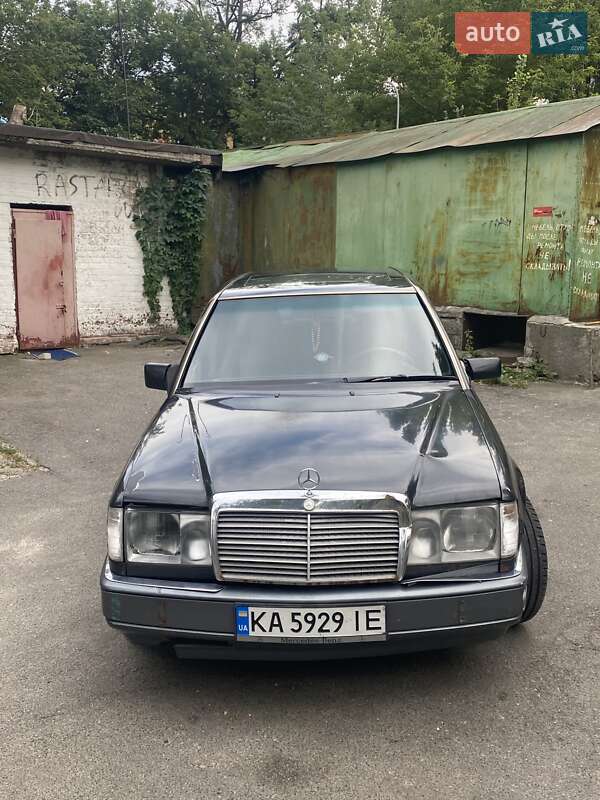 1993 mercedes-benz 220