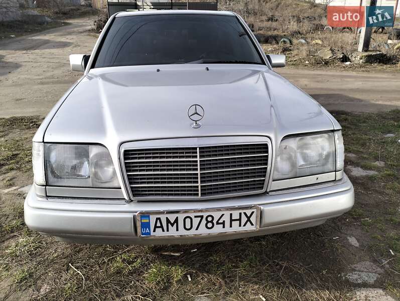 1995 mercedes-benz e 220
