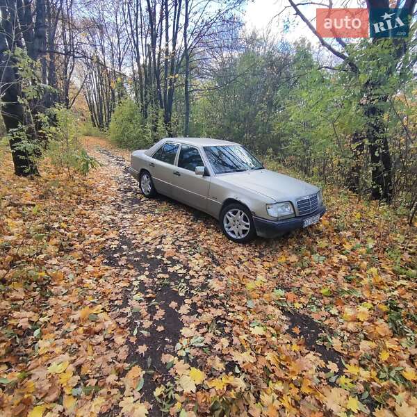1995 mercedes-benz e 220