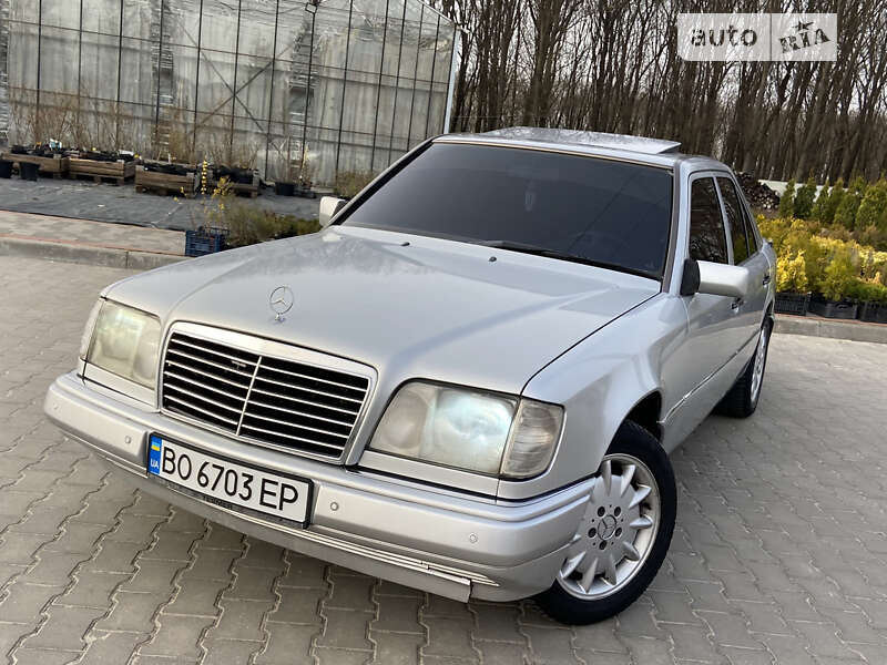 1995 mercedes-benz 220
