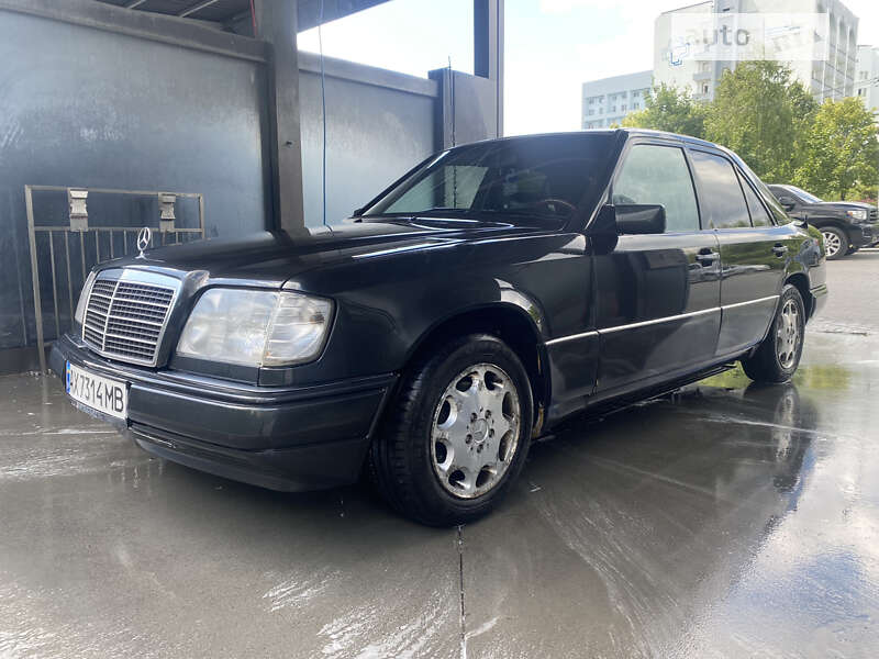 1995 mercedes-benz e 220