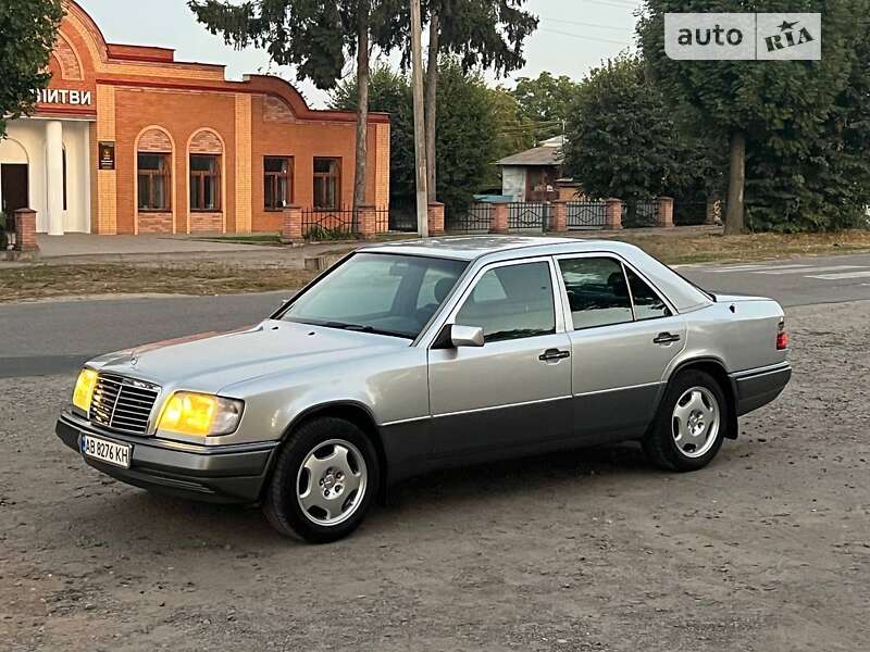 1995 mercedes-benz e 220