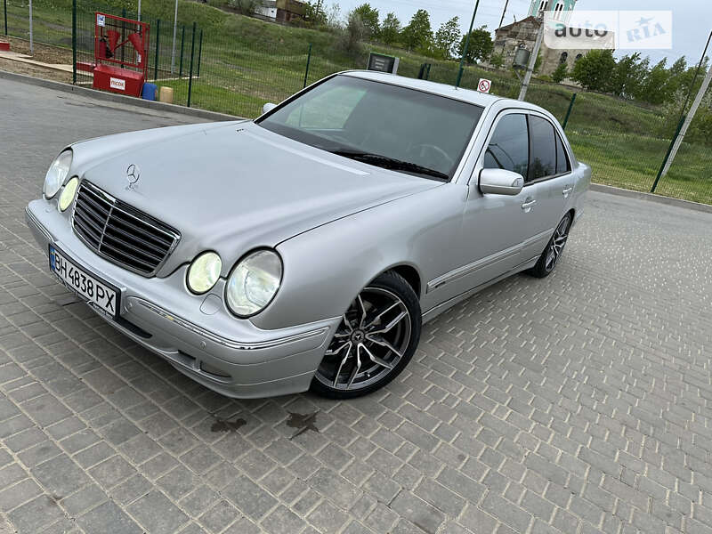 2000 mercedes-benz e 320