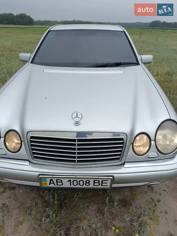 1999 mercedes-benz e 300 d
