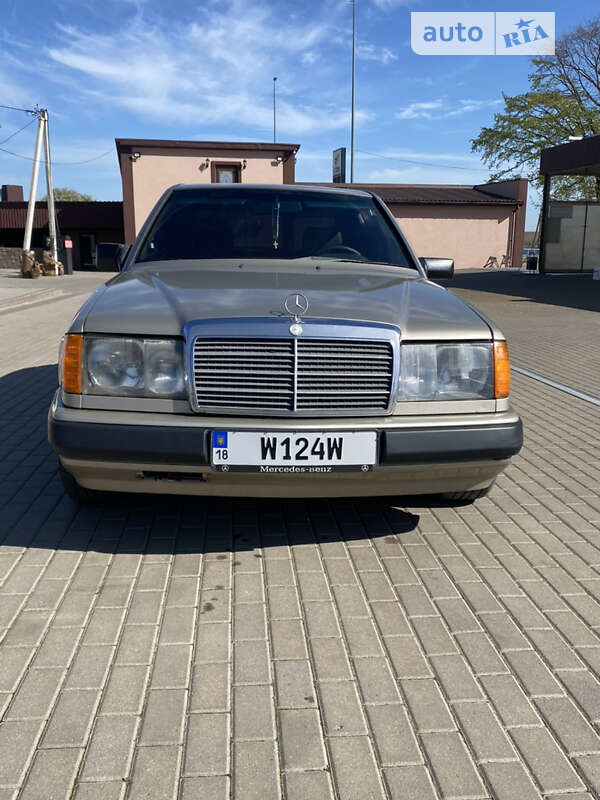 1989 mercedes-benz 230