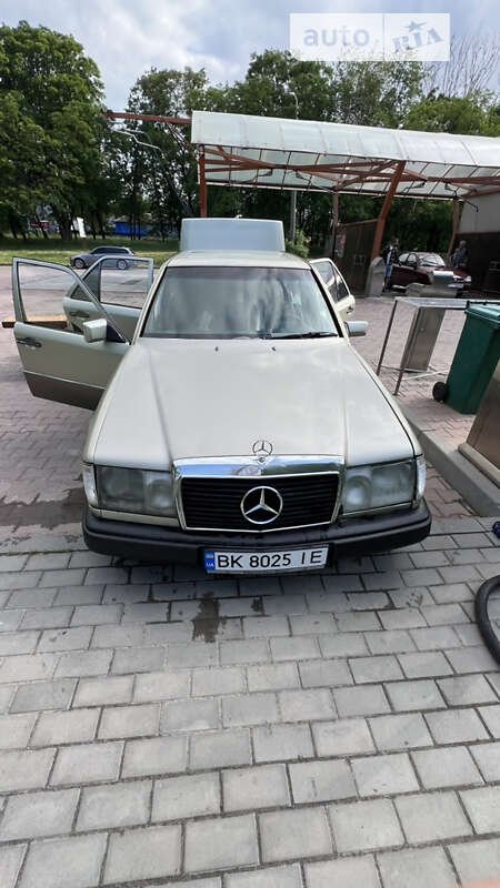 1992 mercedes-benz 230
