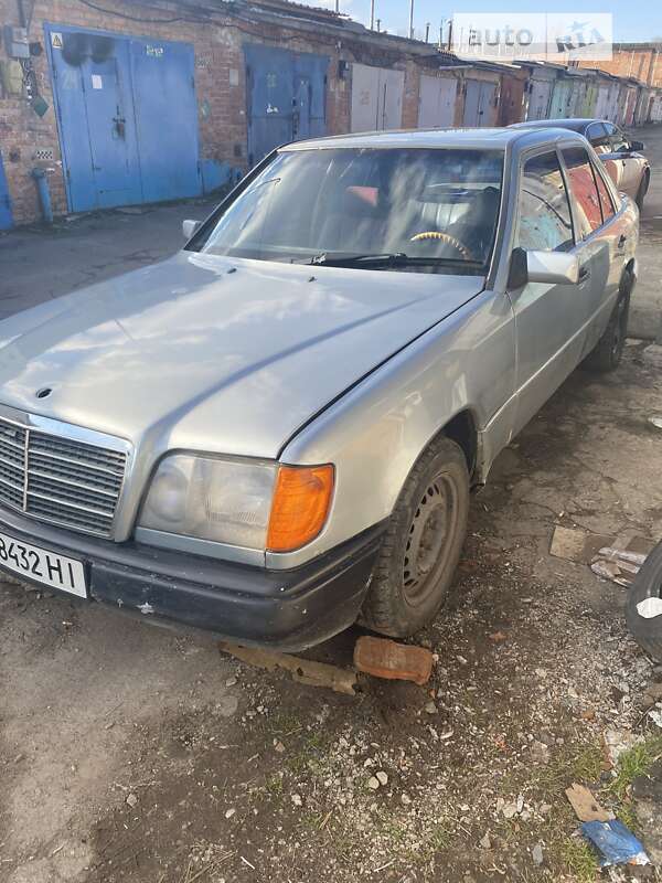 1987 mercedes-benz 260e