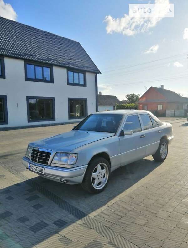 1992 mercedes-benz 320 e