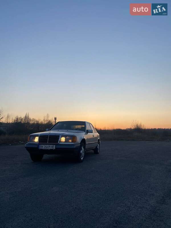 1989 mercedes-benz 250-d