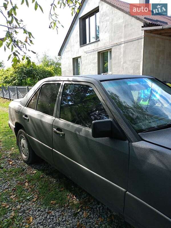 1989 mercedes-benz 250 d