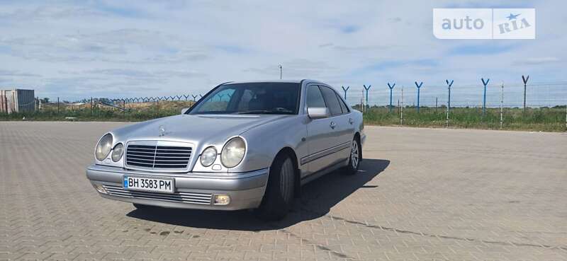 1998 mercedes-benz e 300 d