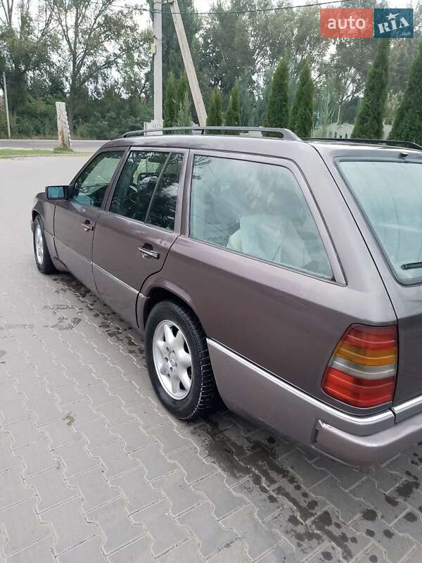 1995 mercedes-benz e 250t d