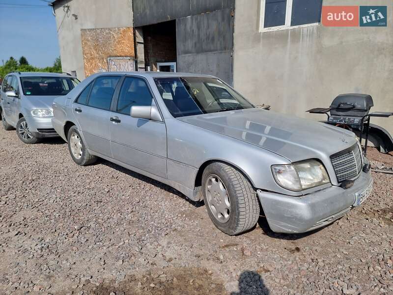 1991 mercedes-benz 300 se