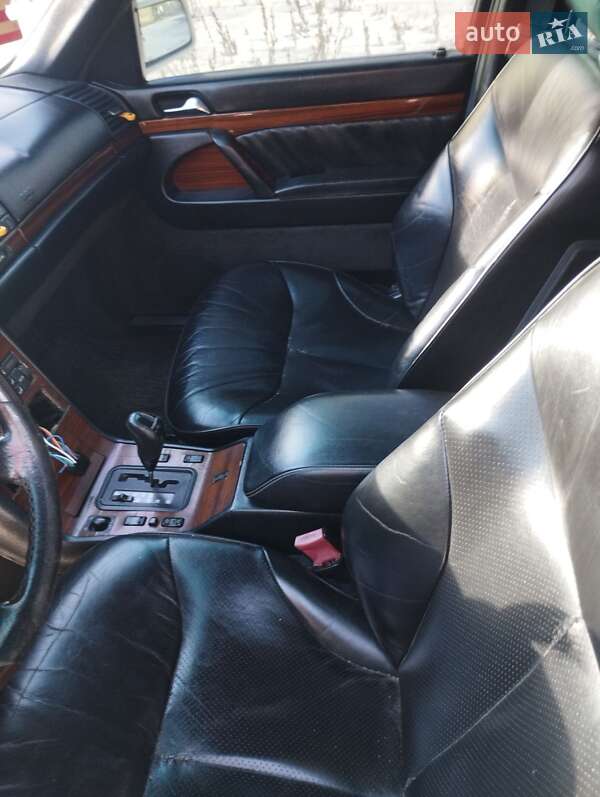 1992 mercedes-benz 300 se