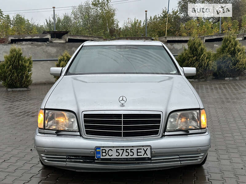 1998 mercedes-benz 300 d