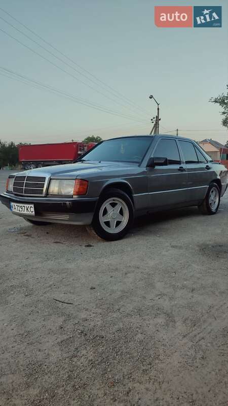 1990 mercedes-benz 190
