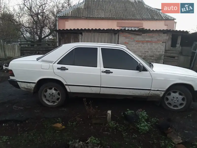 1984 mercedes-benz 190