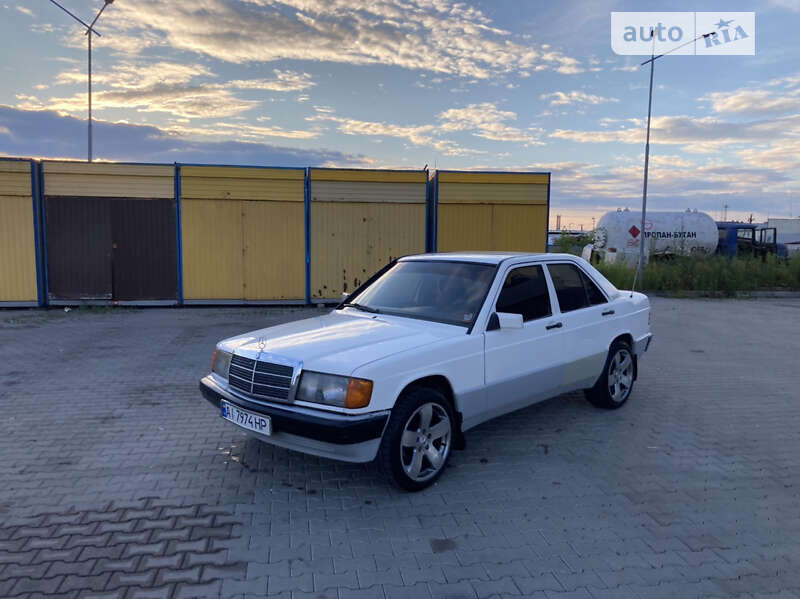 1984 mercedes-benz 190
