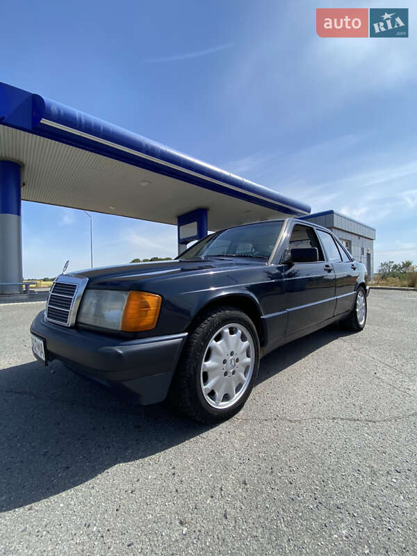 1990 mercedes-benz 190