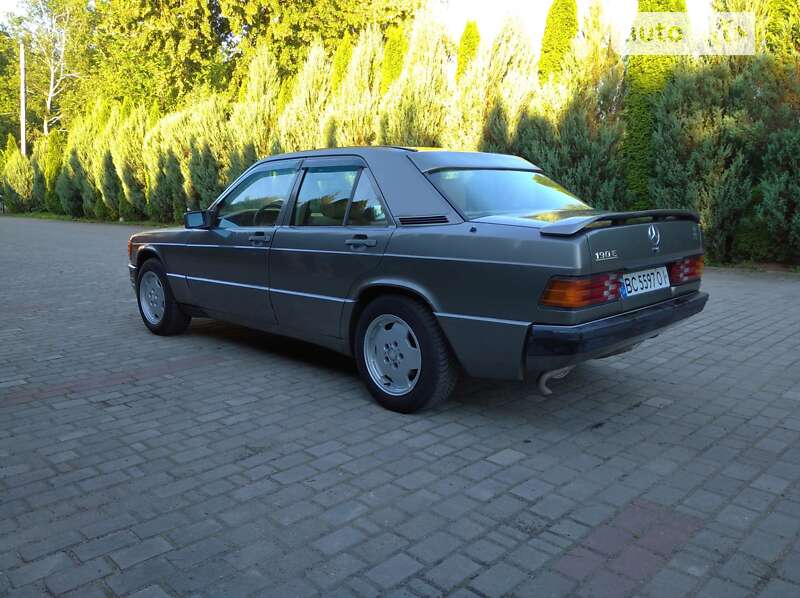 1985 mercedes-benz 190