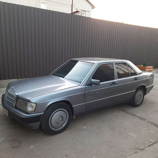 1990 mercedes-benz 190
