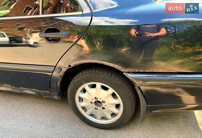 1993 mercedes-benz c 180