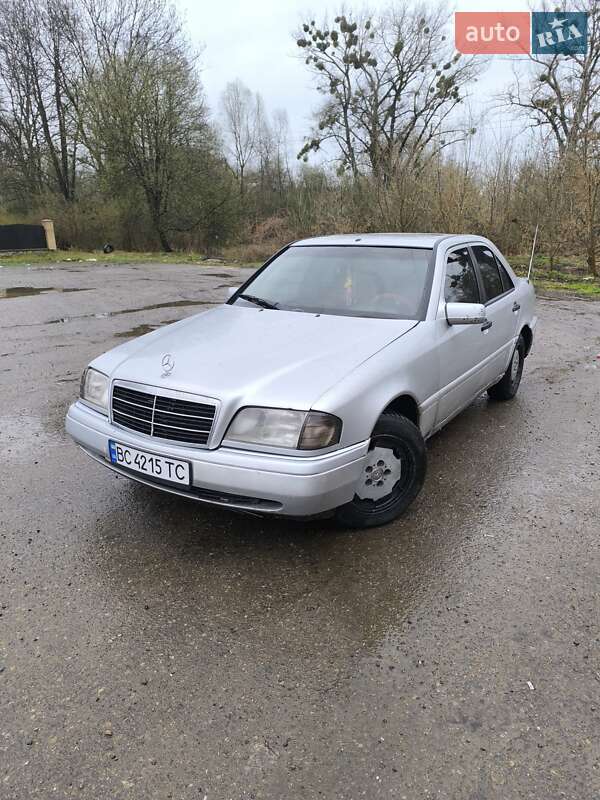 1994 mercedes-benz 180c