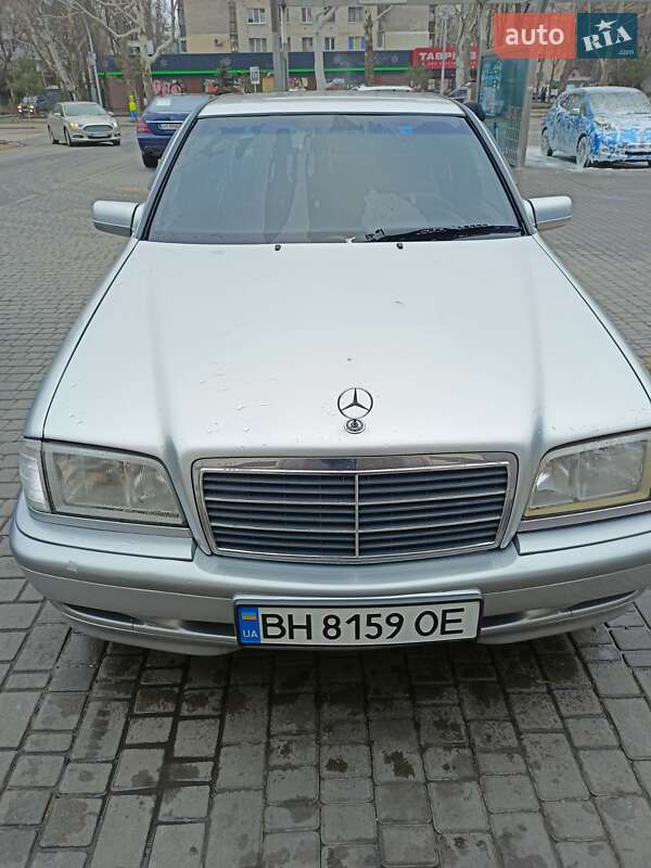 1999 mercedes-benz c-180