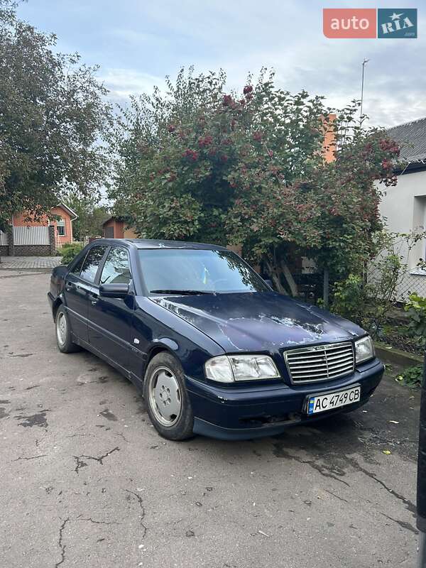 1999 mercedes-benz c-180