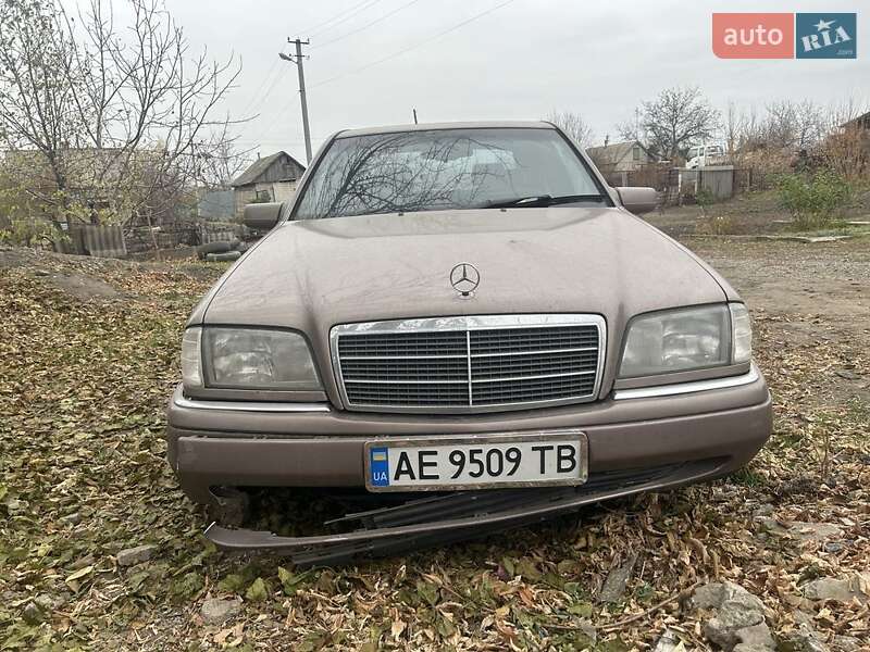 1995 mercedes-benz 180c
