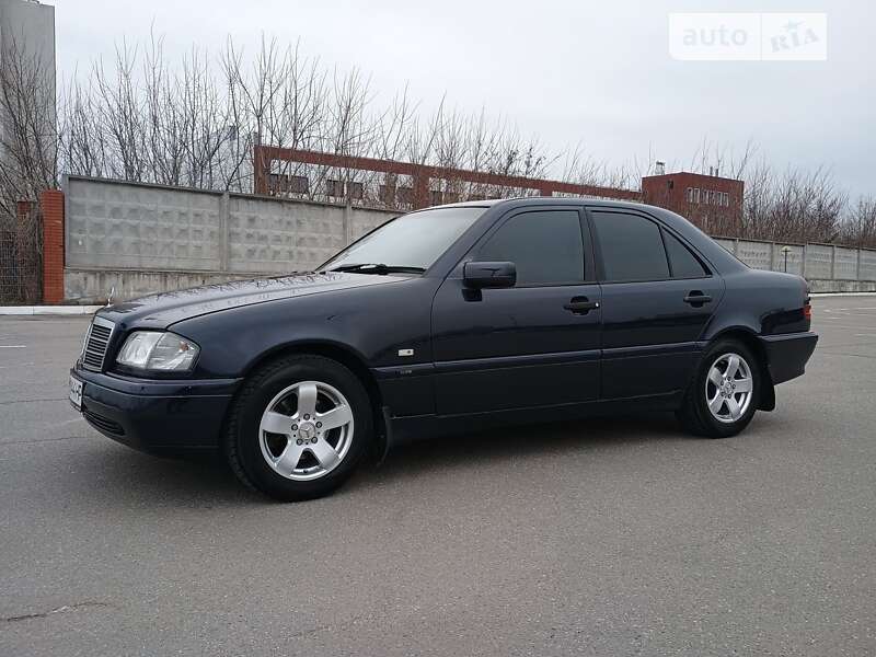 2000 mercedes-benz 180c