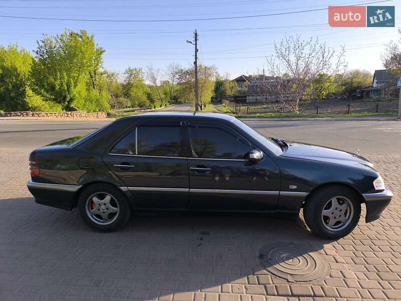 1997 mercedes-benz c-240