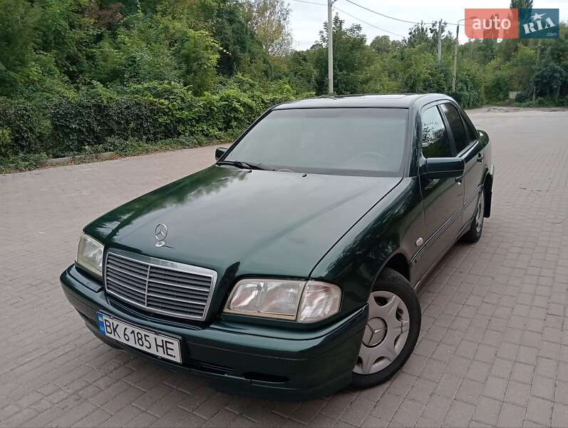 1999 mercedes-benz c-220