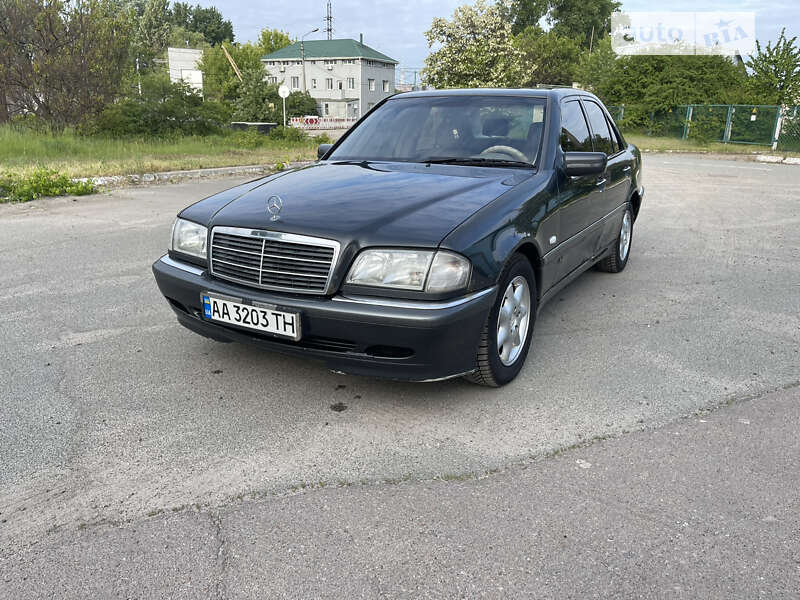 2000 mercedes-benz c-class