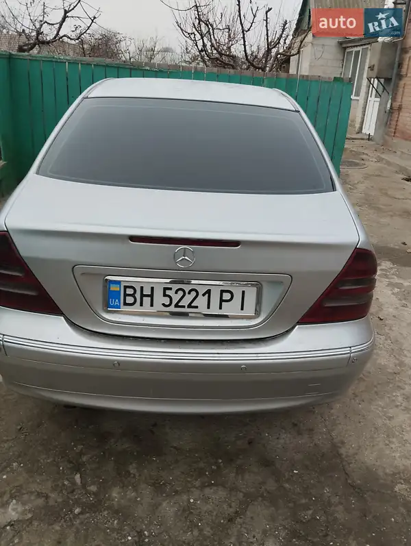 2001 mercedes-benz c 200